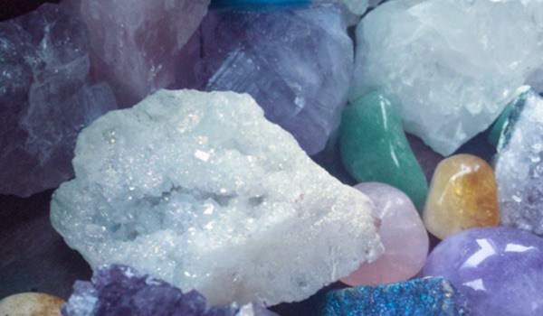 3 Powerful Crystals Everyone Needs In Their Tool Kit crystals-for-your-toolkit