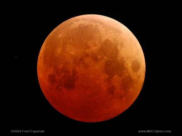 This is what a total eclipse looks like. This is the total eclipse of October 27, 2004 via Fred Espenak of NASA. Visit Fred’s page here. We astronomy writers often describe a totally eclipsed moon as appearing ‘blood red.’ Here’s why the moon turns red during a total eclipse. eclipse-total