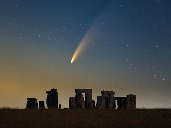 Comet Neowise over Stonehenge, July 14, 2020 [apod.nasa.gov]