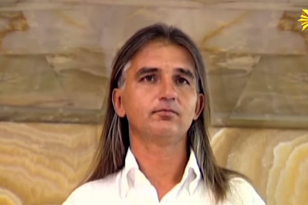 Braco: Mystery Healing Gaze Causes Miracles