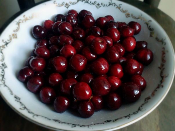 8 Natural Ways to Lift Your Spirits bowlofcherries