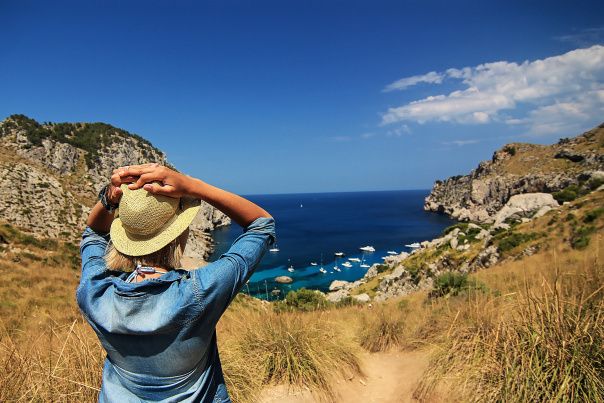 8 Natural Ways to Lift Your Spirits enjoying-thesun