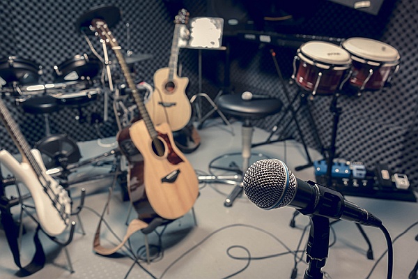 8 Ways to Improve Practicing Your Music Instrument Effectively