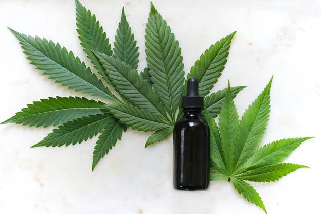7 Benefits Of CBD Oil That Will Make You Start Using It