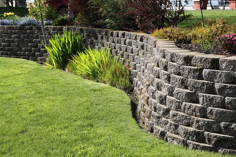 Retaining Wall Stones: What exactly are These Walls and Their Key Features?