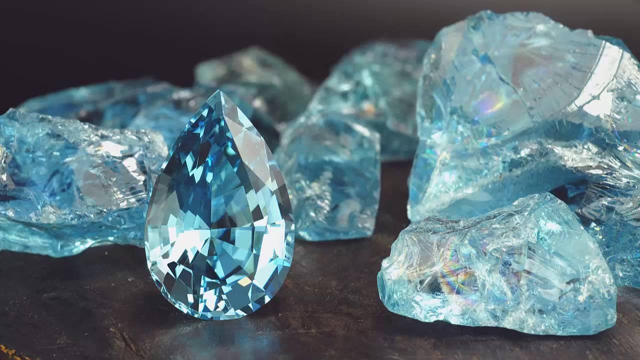 Aquamarine Crystals and Gems
