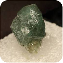 demantoid_in_matrix