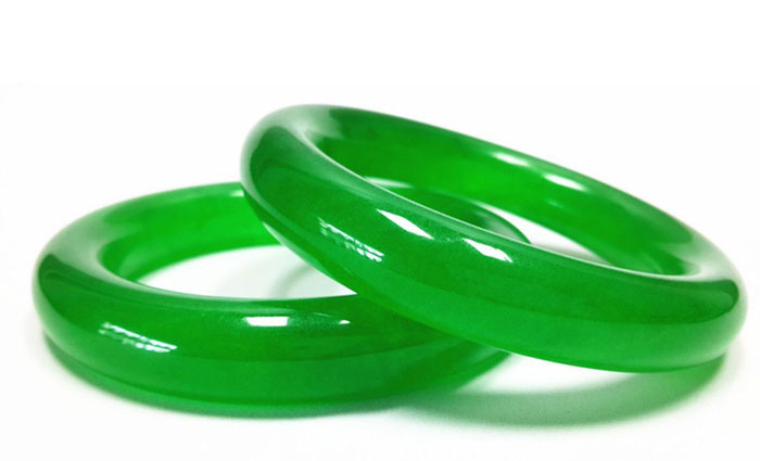 jade-bracelet