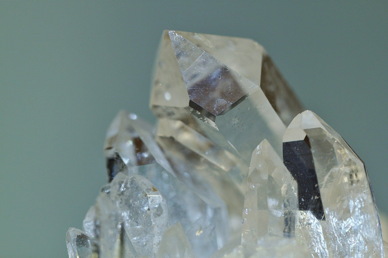 Crystal Therapy: The Healing Properties of Quartz Crystals crystal-therapy-stones