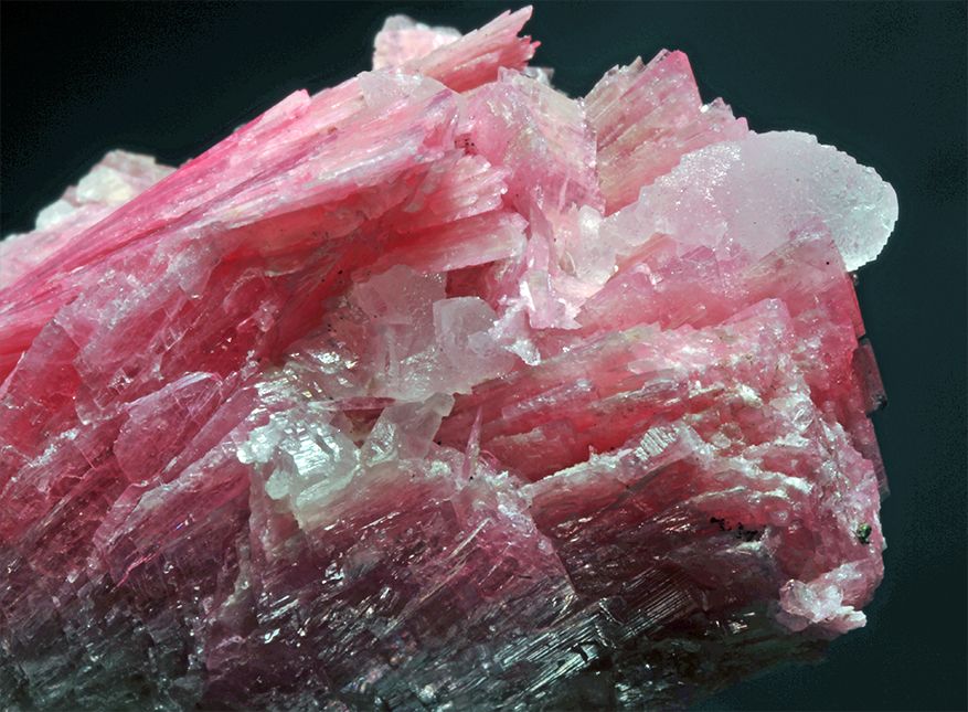 Rhodonite - Quartz Calcite rhodonite,_quartz_calcite