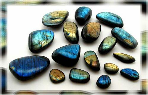 Tumbled Labradorite Stones