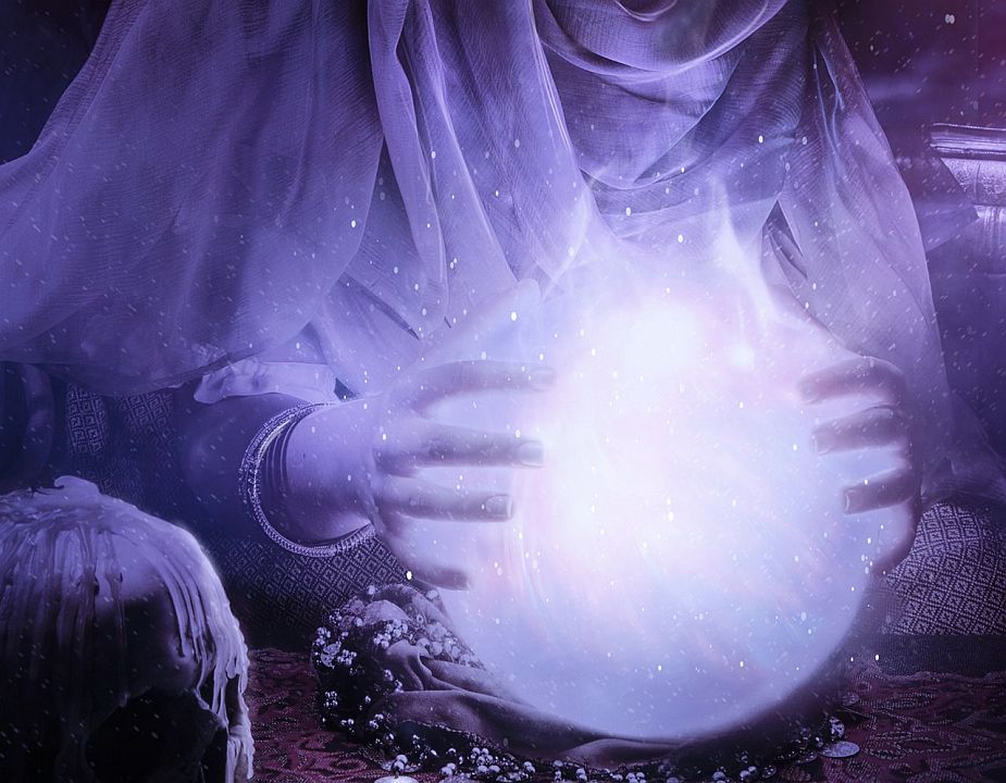 Crystal Scrying - How To Use A Crystal Ball