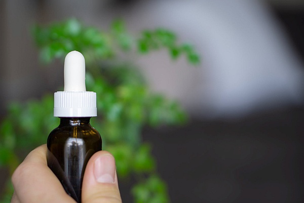 7 Best Hemp Oils and How to Choose the Right One for You