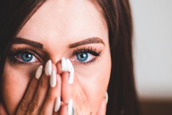 The Psychology of Eyebrows: How Permanent Makeup Boosts Confidence