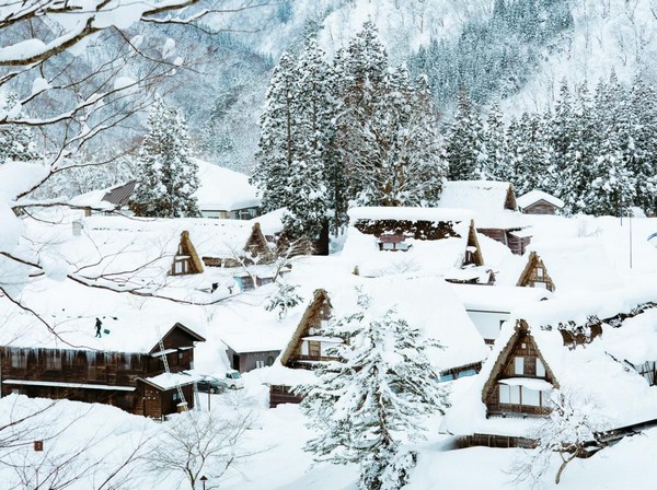 Happo Pond in Nagano