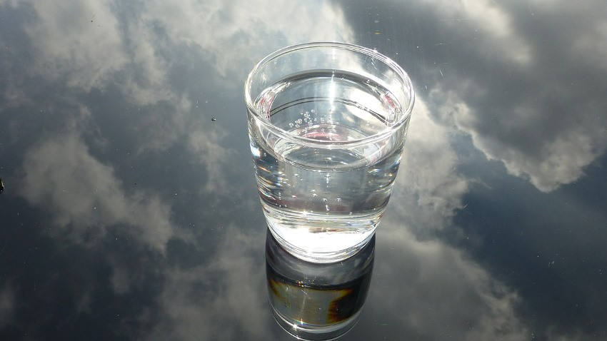 Glass of water manifestation glass-of-water