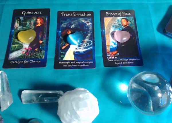 Weekly Oracle Card Reading April 15-21, 2019