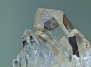 Crystal Therapy: The Healing Properties of Quartz Crystals