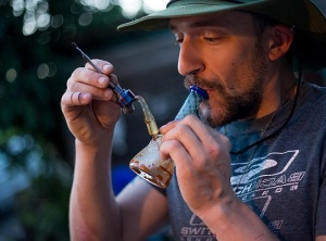 Dabbing: What you need to know about the latest marijuana craze?