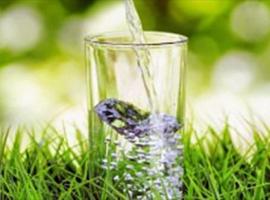 10 Essential Benefits of Drinking Water, Staying Hydrated
