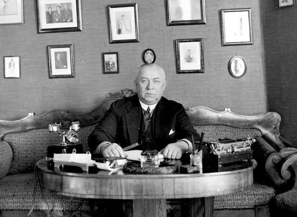 Stefan Ossowiecki: Engineer and Clairvoyant Who Saw Future! Stefan Ossowiecki: Engineer and Clairvoyant Who Saw Future!