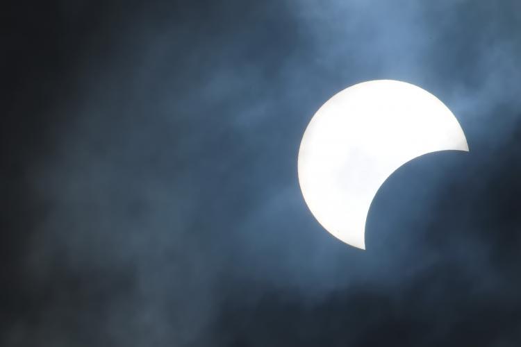 partial-solar-eclipse-cloudy-day