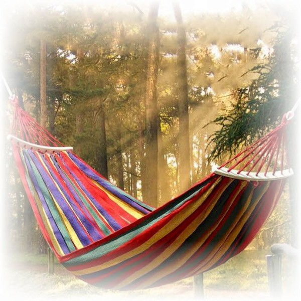 Hammocking: The Science And Art Of Daydreaming