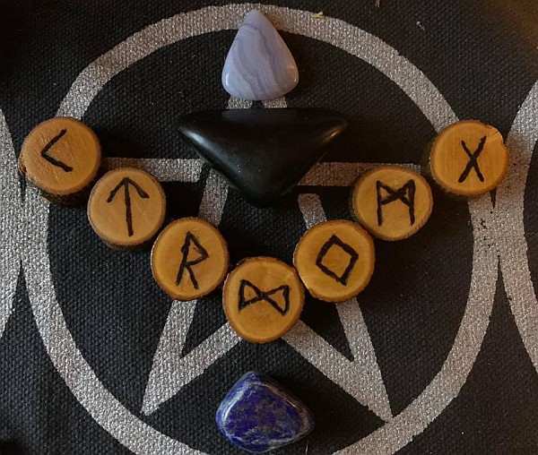 Weekly Rune & Moon for 26 January - 1 February 2020