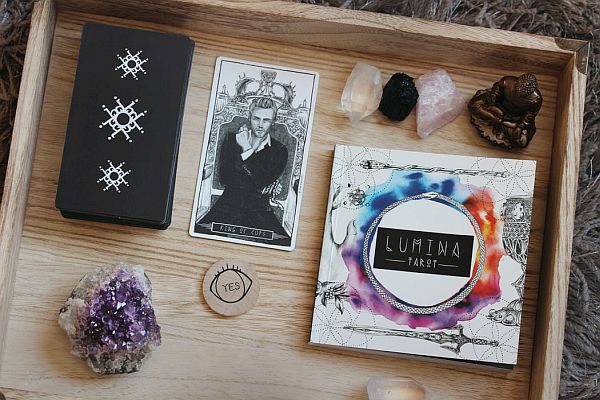 Crystal And Archangel Oracle Card Readings: The Perfect Match