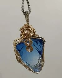 Andaras: Living Crystals of Light and Higher Frequency Andaras: Living Crystals of Light and Higher Frequency