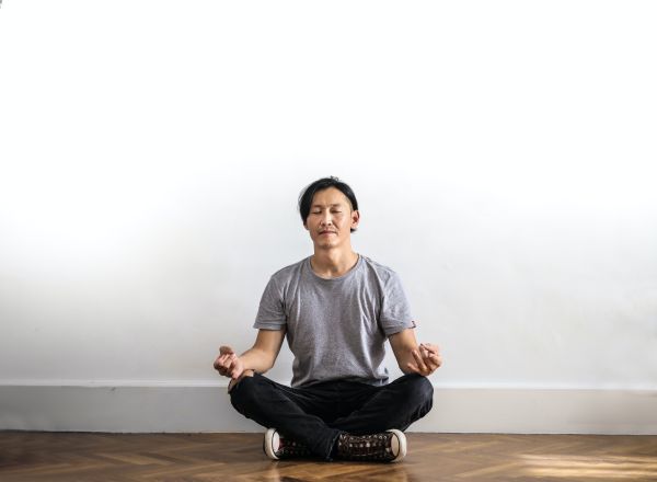 Vedic Meditation vs Transcendental Meditation: 5 Major Differences Vedic Meditation vs Transcendental Meditation: 5 Major Differences
