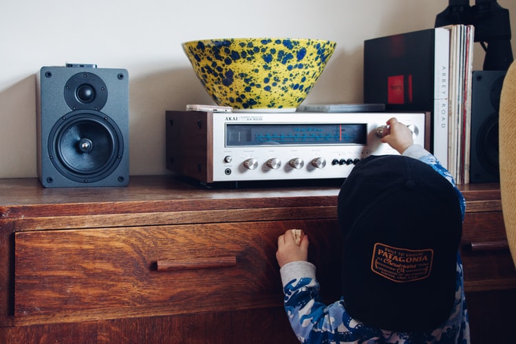 A Basic Introduction Into Starting Your Own Internet Radio Station A Basic Introduction Into Starting Your Own Internet Radio Station
