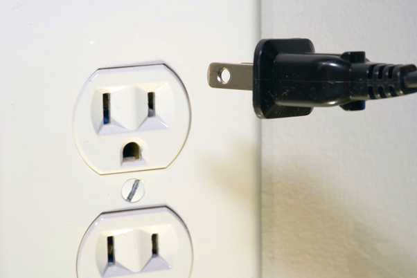 5 Electrical Safety Tips For Every Homeowner