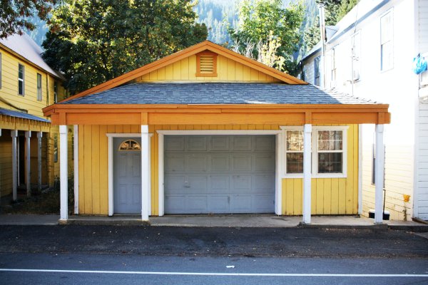 5 Tips To Repair The Garage Door