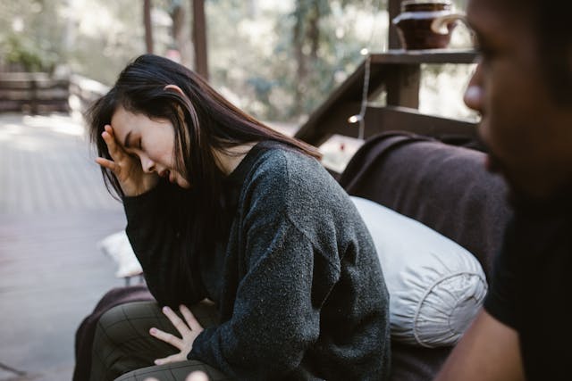 8 Tips for Emotionally Coping with Divorce