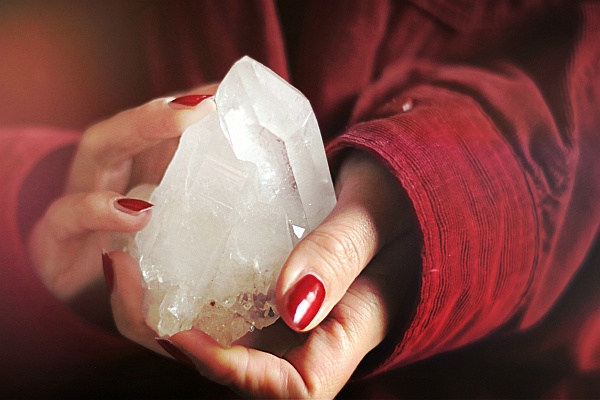 10 Protection Crystals To Ease Your Stress and Boost Immunity 10 Protection Crystals To Ease Your Stress and Boost Immunity