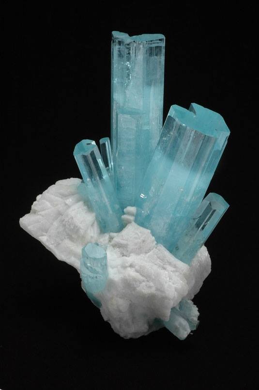 Aquamarine | Crystals and Gems