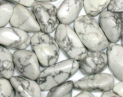 howlite