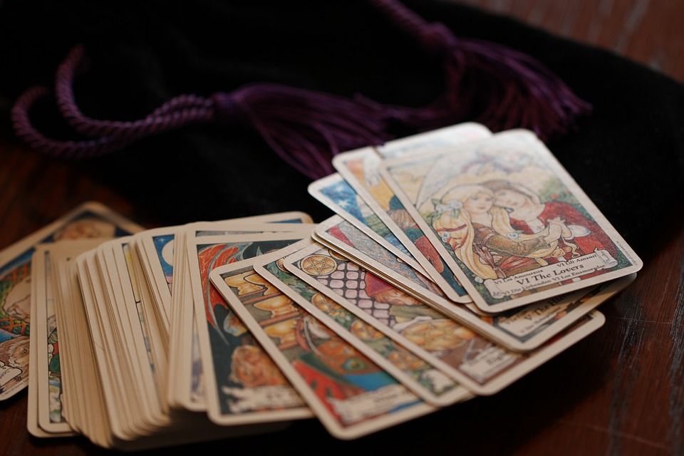 Tarot Card Meanings (A Quick Reference Guide)