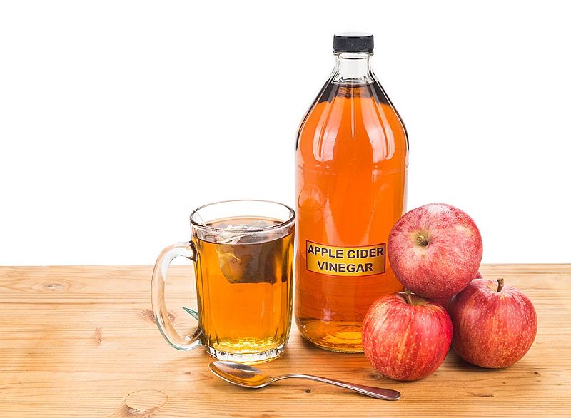 Put Apple Cider Vinegar On Your Face And See What Happens To Toxins, Eczema And Age Spots apple-cider-vinegar