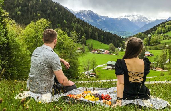 5 Benefits of Taking a Romantic Getaway with Your Partner 5 Green Ways to Travel Locally