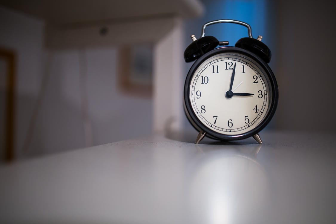 If You Wake Up At The Same Time Every Night, This What It Means wake
