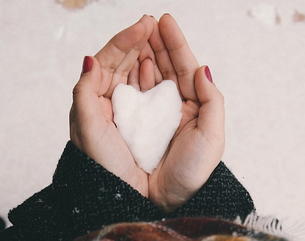 Holiday Pampering Time - 7 Ideas to Show Yourself Some Love Holiday Pampering Time - 7 Ideas to Show Yourself Some Love