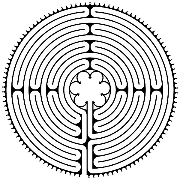 Round Labyrinth