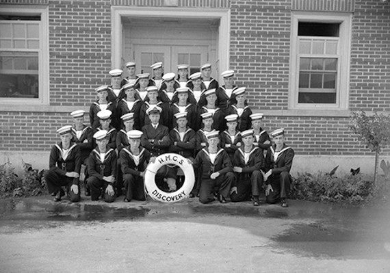 HMCS Discovery cadets in 1944