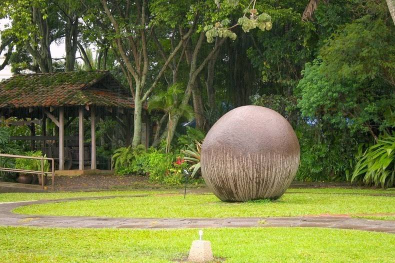 costa rica stone spheres 3