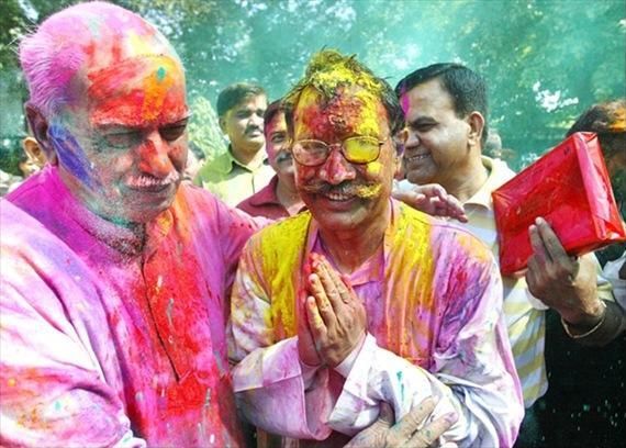 holi_03