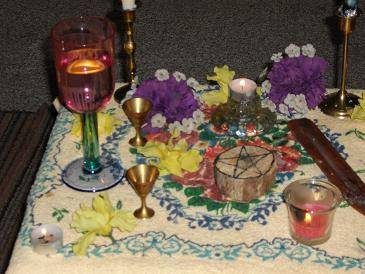 ostara_altar