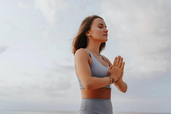 The Ultimate Zen Guide For Beginners: How To Let Go Of What Makes You Unhappy