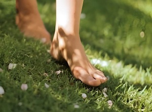 How Walking Barefoot Helps Heal Inflammation